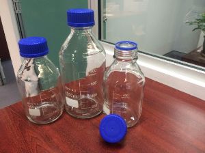 Picture of Liquid Handling Glassware Lab Bottle w/Blue Lid 1L MS1407-1L