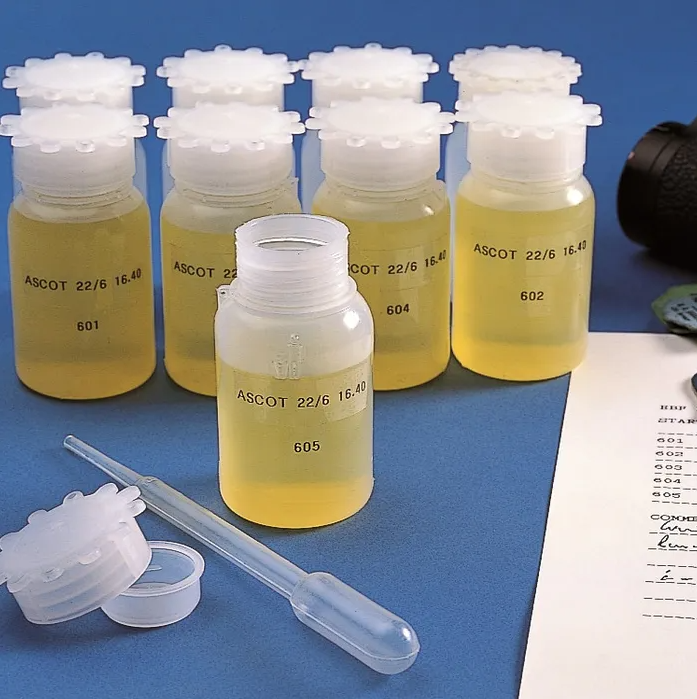 GRADUATED WIDE NECK BOTTLES PE 2 lt KAR413