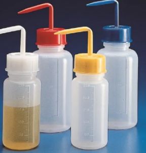 Picture of GRAD. WIDE MOUTH WASH BOTTLES PE - * Red * * Red * KAR1637/10